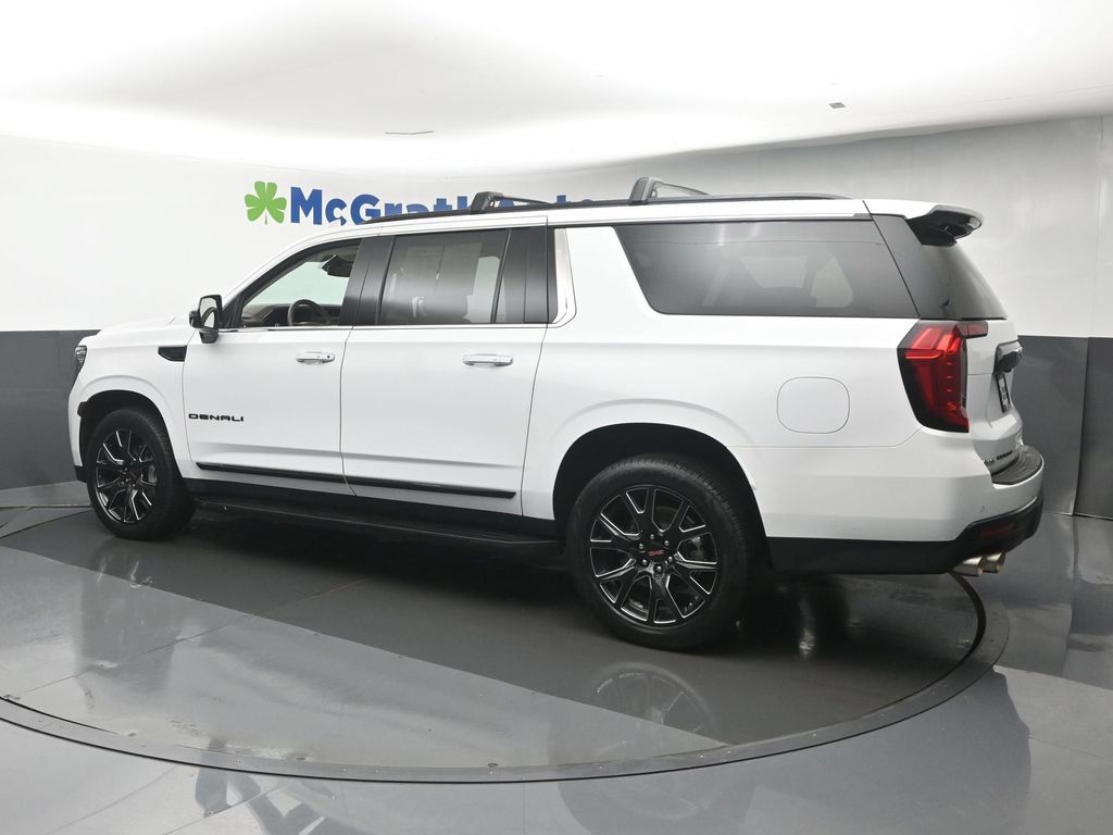Used 2023 GMC Yukon XL Denali AWD/4WD image 25