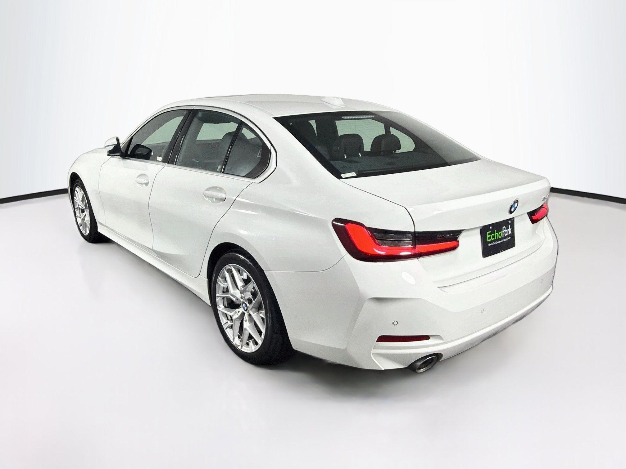 Used 2026 BMW 330i Sedan RWD image 5