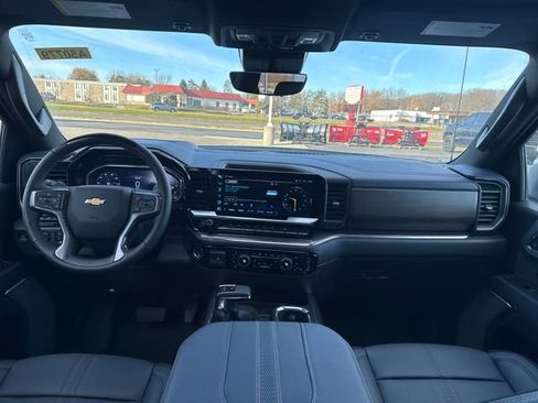 Used 2024 Chevrolet Silverado 1500 High Country image 14