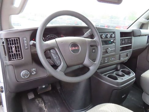 Used 2024 GMC Savana 3500 Extended w/ Power Convenience Package RWD image 11