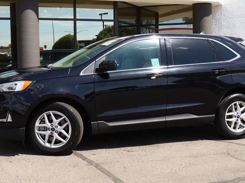 Used 2021 Ford Edge SEL w/ Cargo Accessory Package AWD/4WD image 4