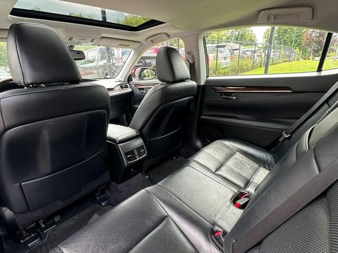 Used 2013 Lexus ES 350 w/ Luxury Pkg FWD image 23