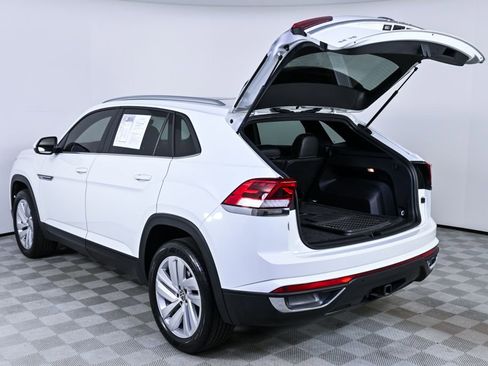 Used 2022 Volkswagen Atlas Cross Sport SE image 30
