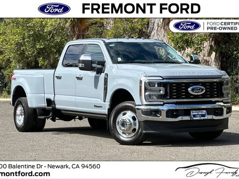 Certified 2025 Ford F350 Lariat w/ Lariat Ultimate Package AWD/4WD image 1