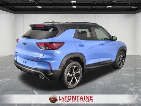 Certified 2023 Chevrolet TrailBlazer RS w/ Sun and Liftgate Package image 8
