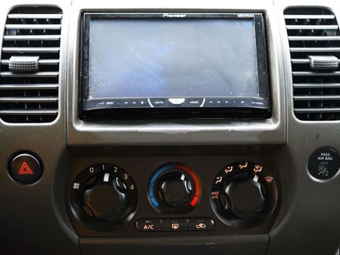 Used 2010 Nissan Xterra X image 18