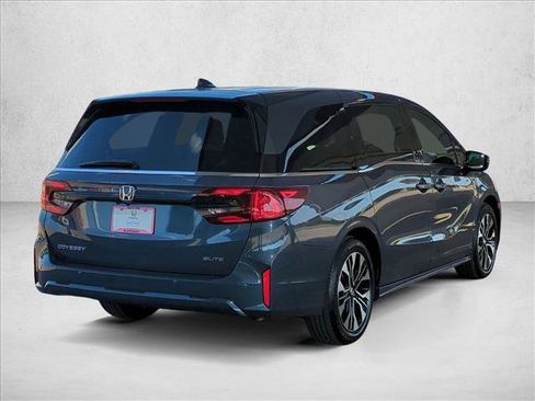 Certified 2026 Honda Odyssey Elite image 5
