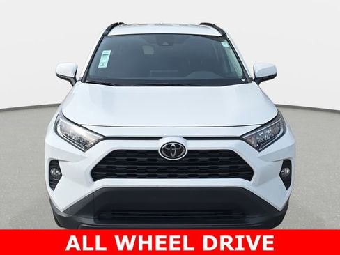 Used 2021 Toyota RAV4 XLE image 2