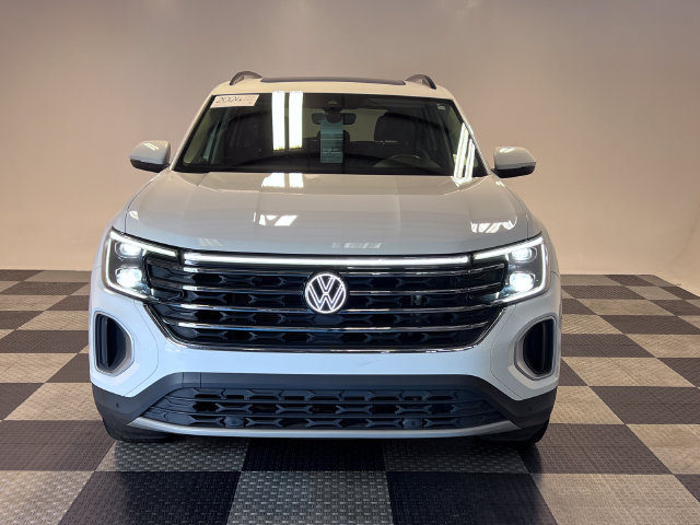 Certified 2024 Volkswagen Atlas SE FWD image 2