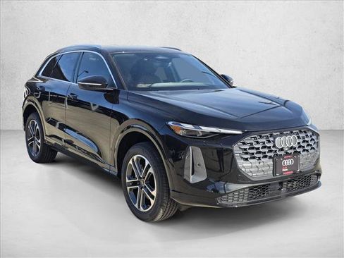 New 2025 Audi Q5 Premium w/ Convenience Package image 3