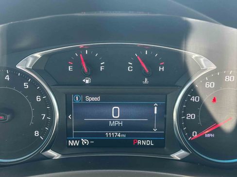 Used 2024 Chevrolet Equinox LS w/ LS Convenience Package FWD image 25