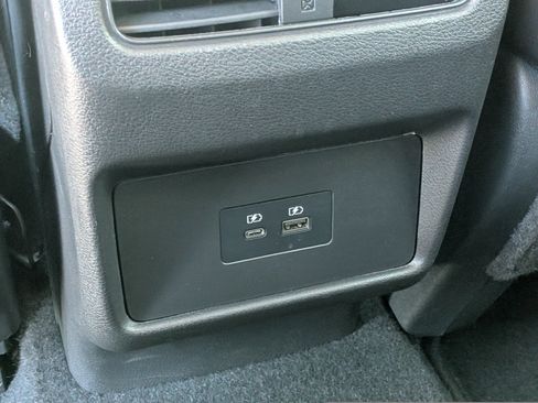 Used 2023 Nissan Rogue SV w/ SV Premium B Package FWD image 15