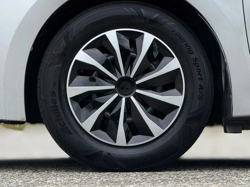Used 2014 Toyota Corolla L FWD image 29