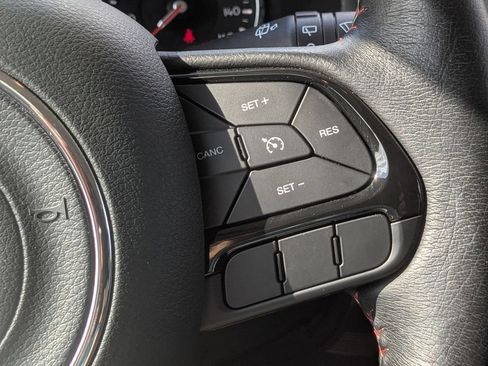 Certified 2022 Jeep Renegade Trailhawk AWD/4WD image 19