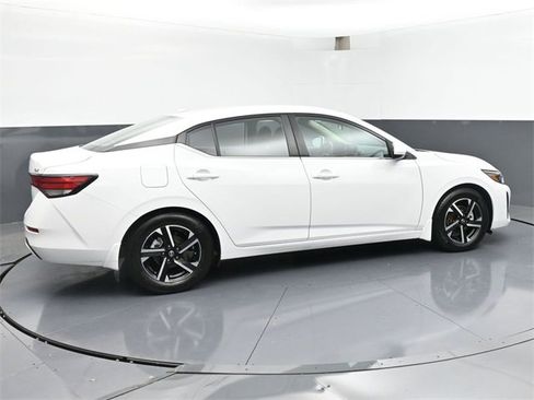 Used 2024 Nissan Sentra SV w/ All-Weather Package image 3