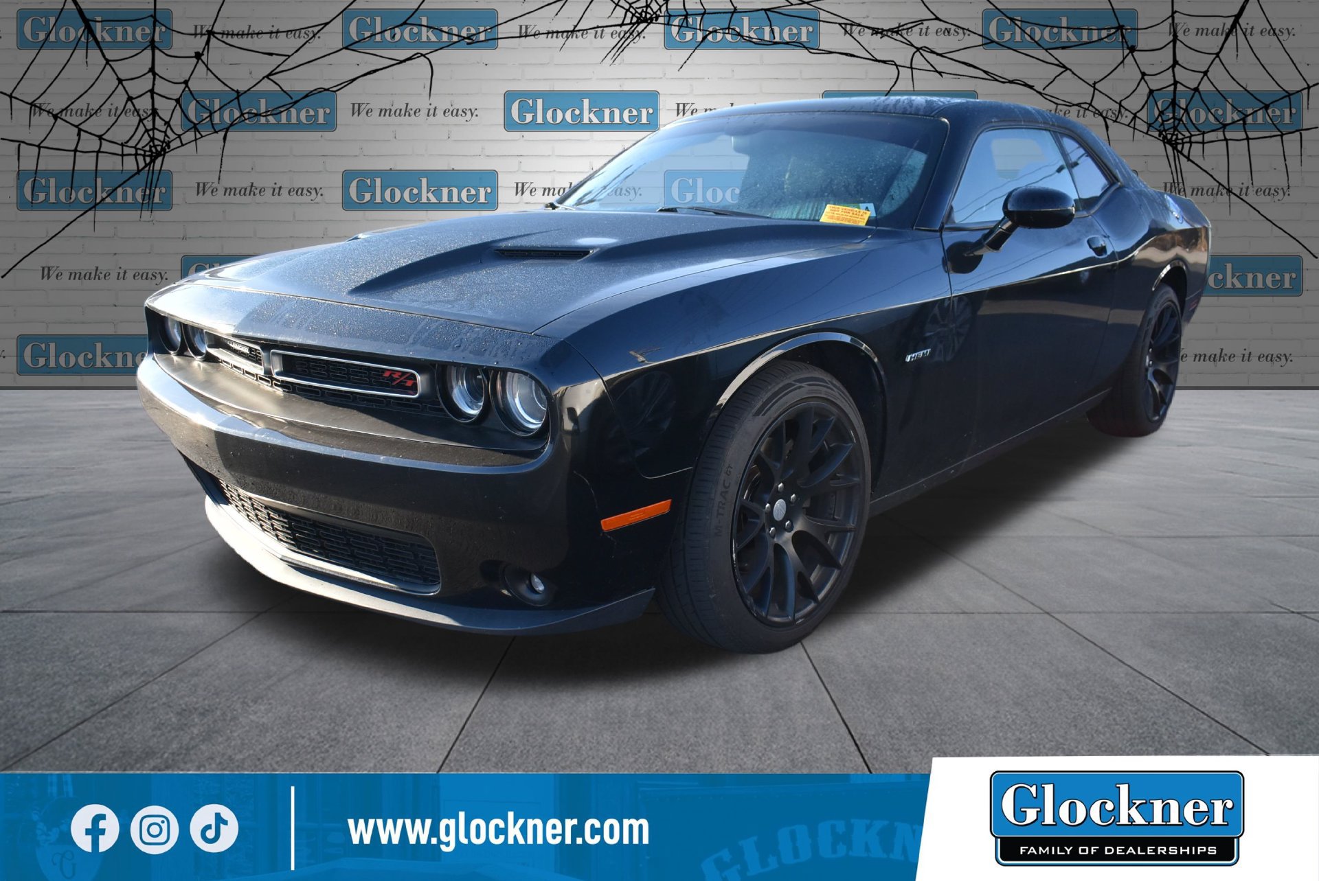 Used 2016 Dodge Challenger R/T RWD image 7