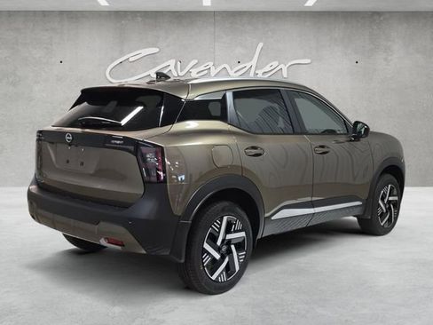 New 2026 Nissan Kicks SV FWD image 16