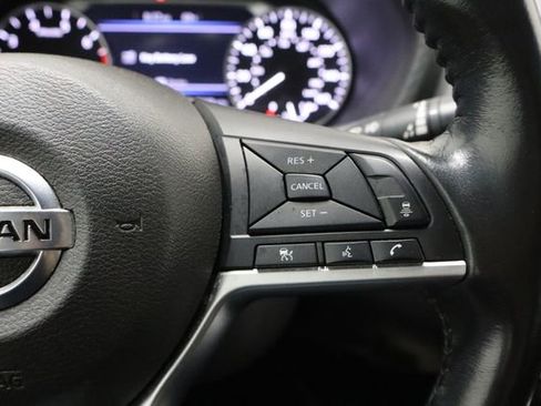 Used 2022 Nissan Sentra SV image 24