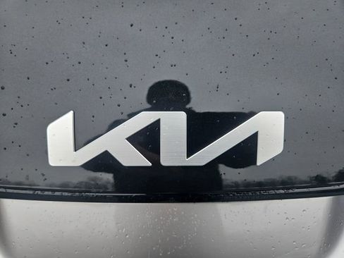 Used 2024 Kia Sportage EX w/ EX Premium Package image 29