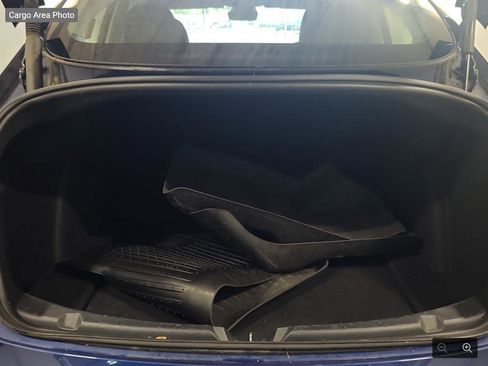 Used 2023 Tesla Model 3 Performance image 10