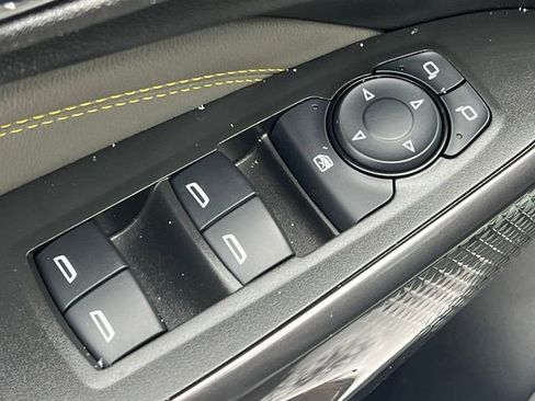 Certified 2024 Chevrolet Trax ACTIV w/ Sunroof Package image 18