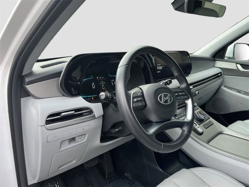 Used 2024 Hyundai Palisade SEL image 7
