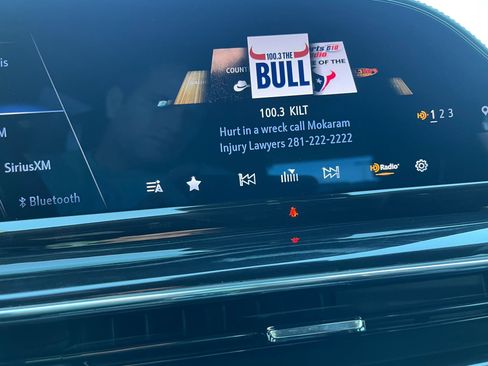 Used 2023 Cadillac Escalade Sport w/ LPO, ONYX Package image 25