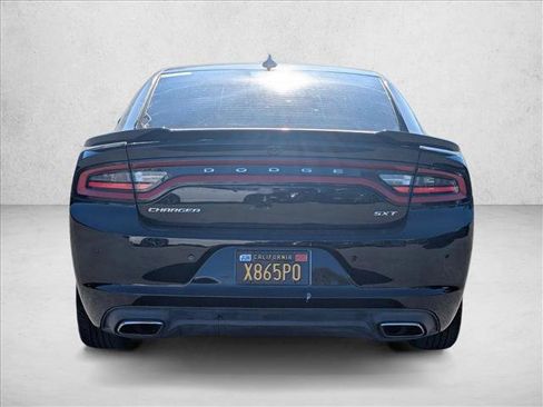 Used 2016 Dodge Charger SXT image 7