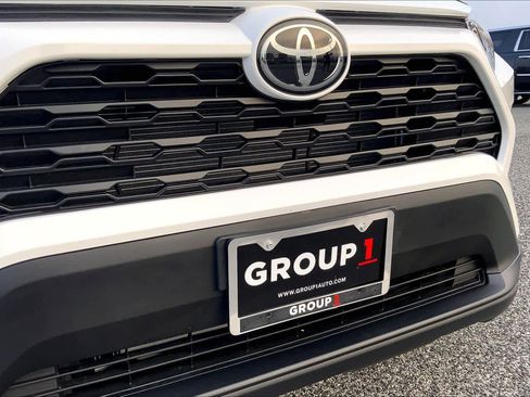 Used 2019 Toyota RAV4 XLE FWD image 29