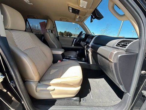 Used 2024 Toyota 4Runner SR5 image 31