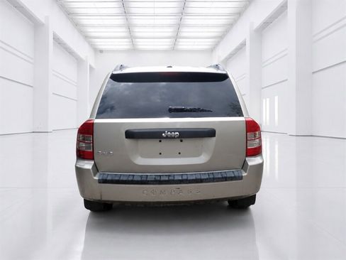 Used 2009 Jeep Compass Sport AWD/4WD image 3