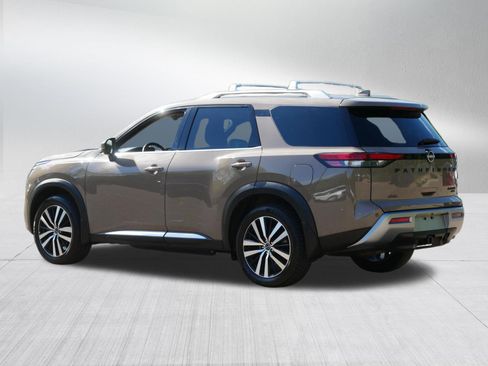 Certified 2023 Nissan Pathfinder Platinum AWD/4WD image 5
