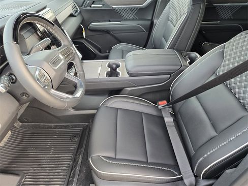 New 2026 GMC Acadia Denali image 8