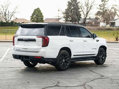 Used 2021 GMC Yukon SLT w/ Rear Media and Nav Package image 5