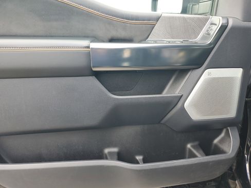 Used 2024 Ford F250 Platinum w/ FX4 Off-Road Package image 25