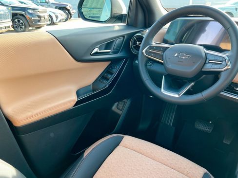 New 2026 Chevrolet Equinox ACTIV w/ Convenience Package III image 12