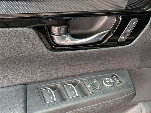 Used 2024 Honda CR-V EX-L image 12