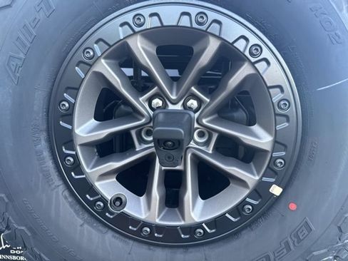 New 2025 Jeep Wrangler Unlimited Rubicon 392 image 32