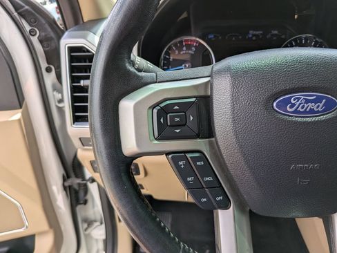 Used 2021 Ford F250 Lariat w/ Lariat Ultimate Package AWD/4WD image 30