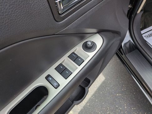 Used 2010 Ford Fusion SEL FWD image 12