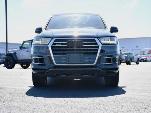Used 2017 Audi Q7 3.0T Premium Plus w/ Premium Plus Package AWD/4WD image 2