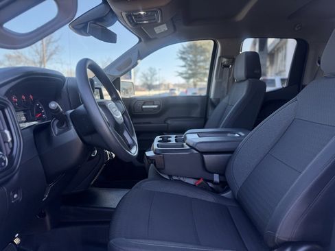 Used 2025 GMC Sierra 1500 Pro w/ Pro Value Package image 15