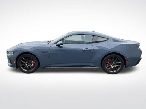 Used 2025 Ford Mustang GT Premium RWD image 4