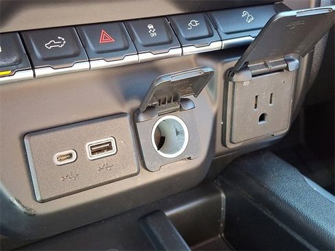 Used 2019 Chevrolet Silverado 1500 High Country w/ Safety Package II image 24