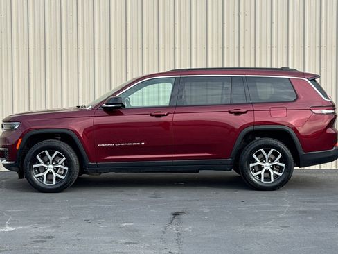 Used 2024 Jeep Grand Cherokee L Limited w/ Trailer Tow Package AWD/4WD image 7