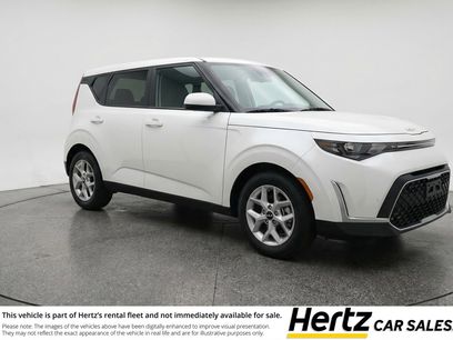 Used 2025 Kia Soul LX w/ LX Technology Package