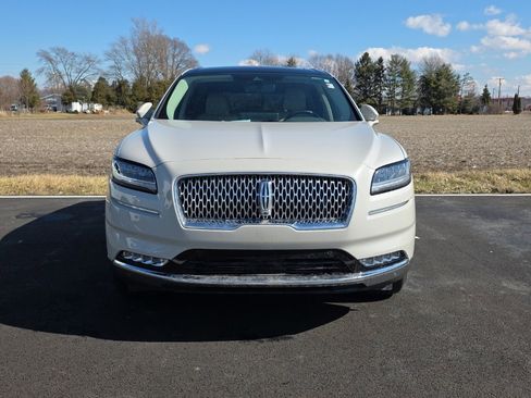 Used 2022 Lincoln Nautilus Reserve w/ Equipment Group 202A image 2