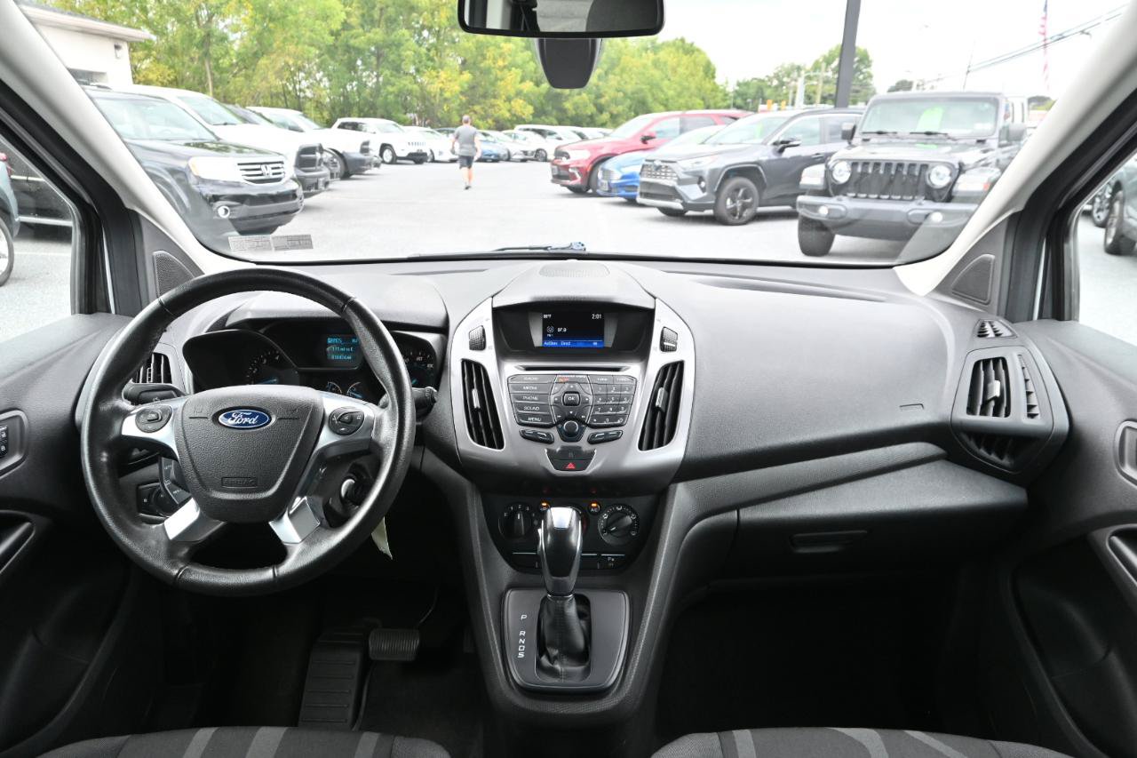 Used 2017 Ford Transit Connect XLT FWD image 2