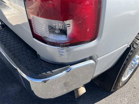 Used 2016 RAM 3500 Tradesman w/ Chrome Appearance Group image 18