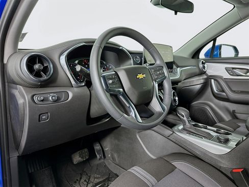 New 2025 Chevrolet Blazer LT w/ Driver Confidence Package image 9